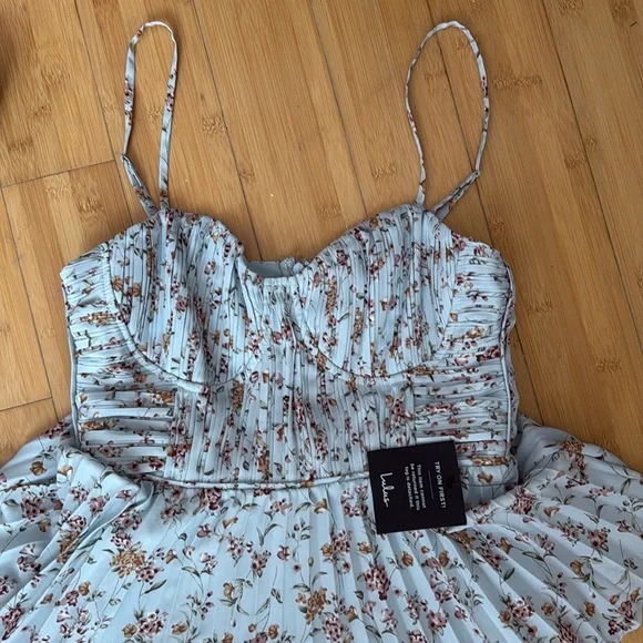 NWT Lulus Cascading Crush pale blue floral print tiered bustier midi dress - Picture 4 of 7